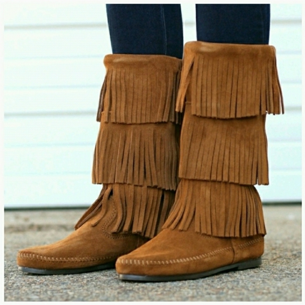 3 Fringe Minnetonka boot
